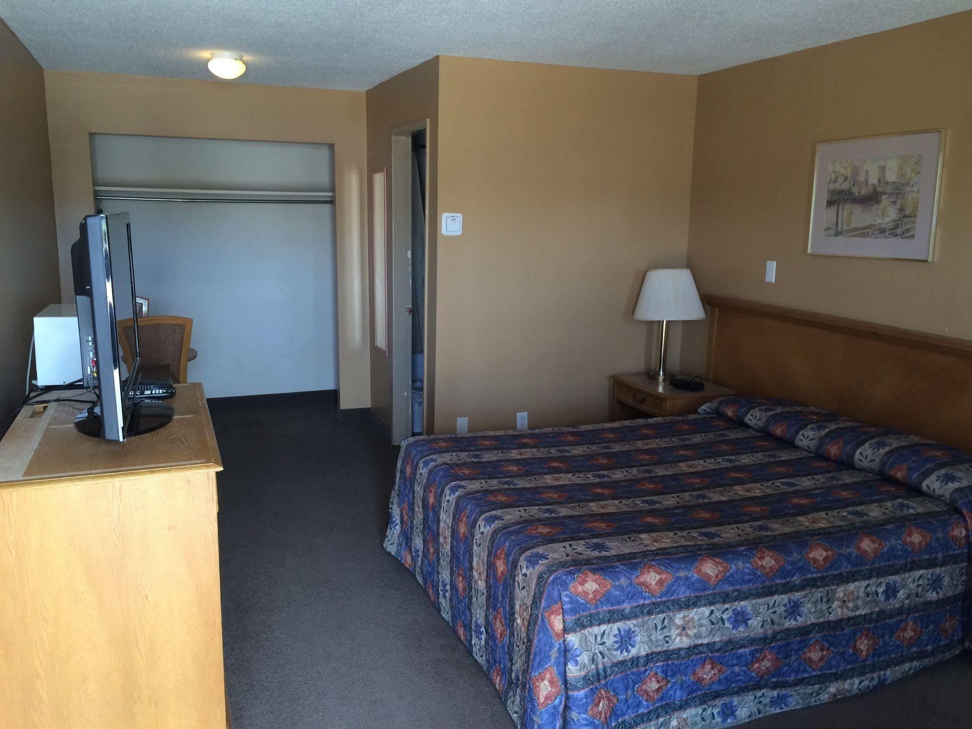 Fox Creek Inn Extérieur photo